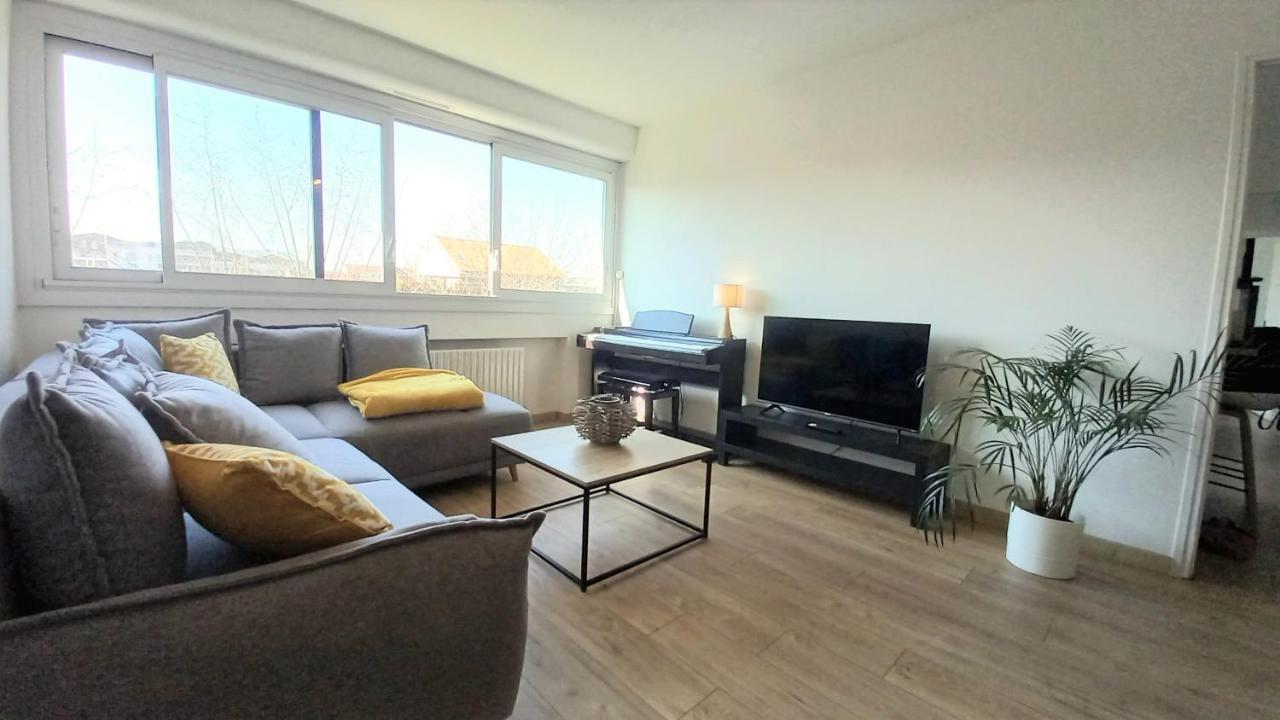 Magnifique Cocon - Metro A Republique - 2 Belles Chambres Avec Dressings - Wifi Gratuit - Netflix - Au Calme Absolu - Lumineux - Jardin Arbore Partage Dans La Residence ビユールバンヌ エクステリア 写真